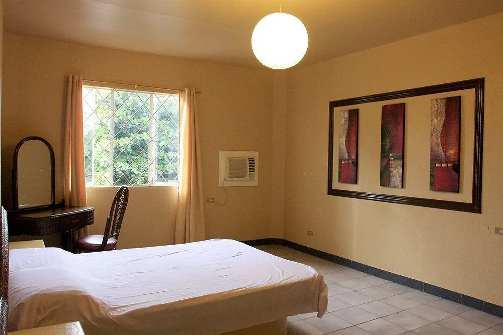 Hotel Red Knight Gardens Davao City