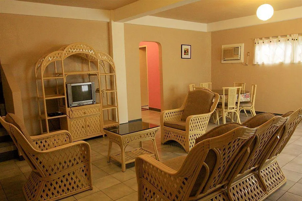 Red Knight Gardens Hotel Davao 2*,