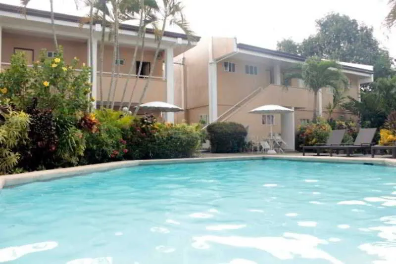 Red Knight Gardens Hotel Davao 2*,